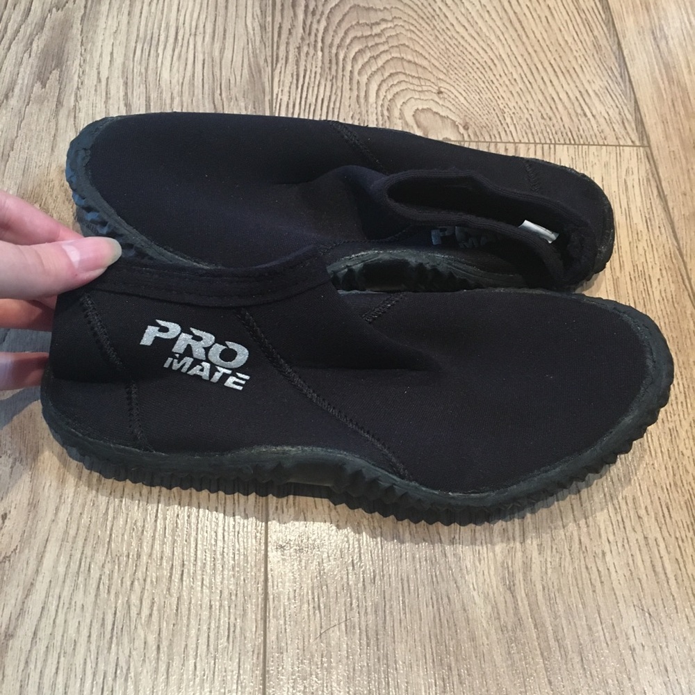 Promate Neoprene Boots